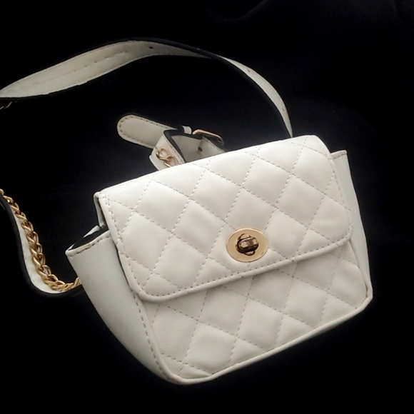 3/$50 White mini purse by LA EXPRESS - Picture 2 of 5